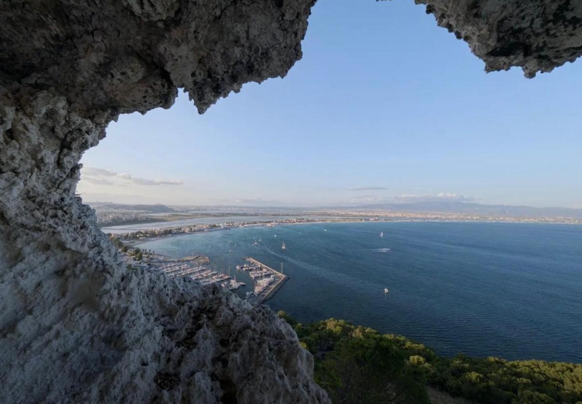 Suite Sardinia Holiday Cagliari Eksteriør bilde