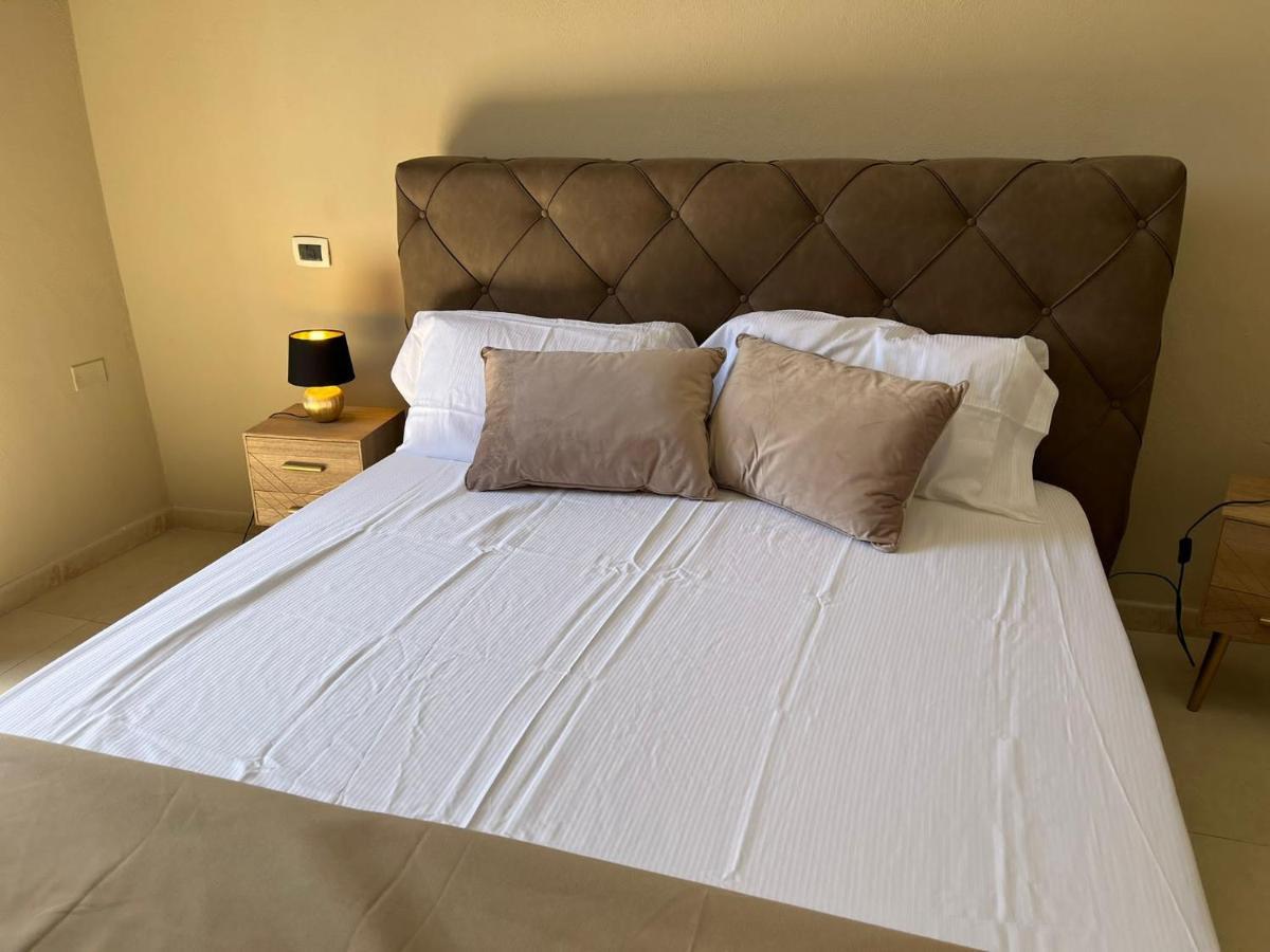 Suite Sardinia Holiday Cagliari Eksteriør bilde